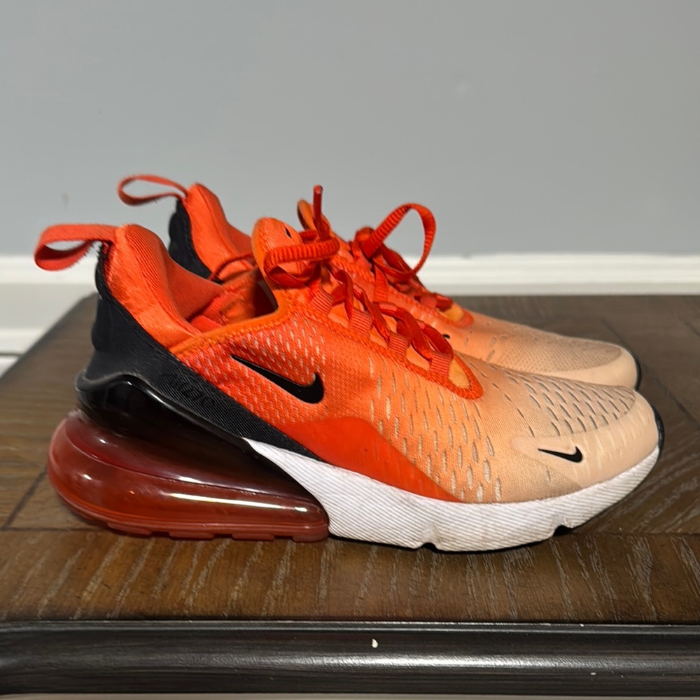 Nike Air Max 270 Red and Black Sneakers